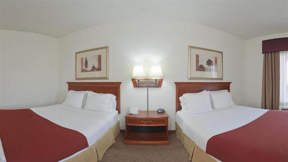 Seasons Inn & Suites Highland Luaran gambar