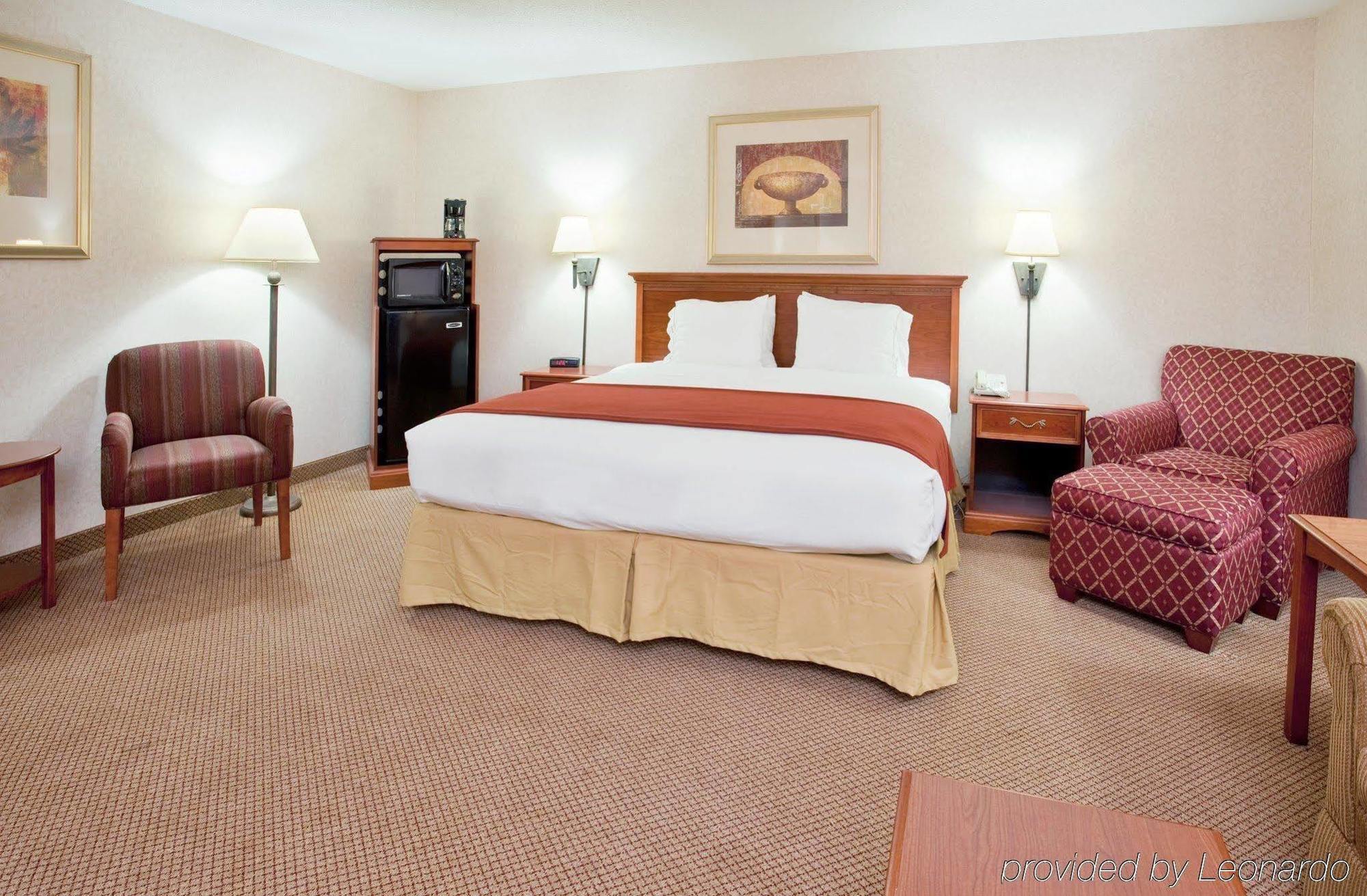 Seasons Inn & Suites Highland Bilik gambar